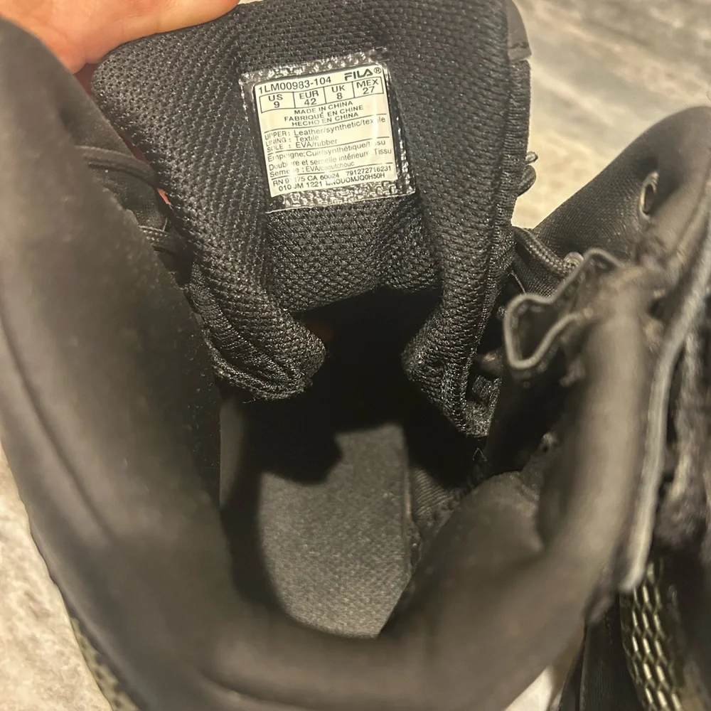 FILA Black High-Top Athletic Sneakers like New!